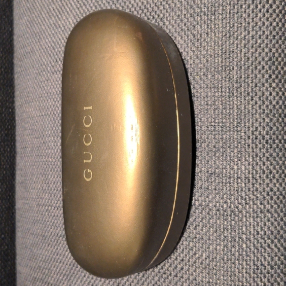 Gucci Sunglasses with Case - Picture 8 of 8